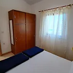 Apartment Knez Mali Drvenik