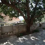 Knez Apartment *